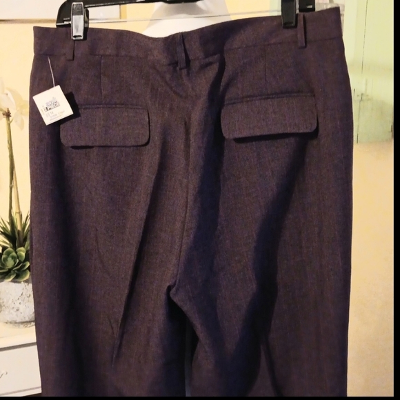 NWT. Courtenay Two Piece Brown Suit. - Picture 6 of 15